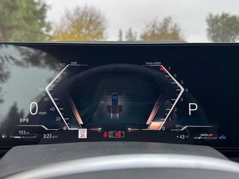 New 2026 BMW X6 xDrive40i w/ Climate Comfort Package image 21