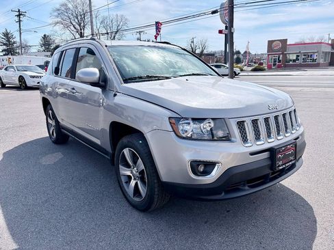 Used 2016 Jeep Compass High Altitude AWD/4WD image 7