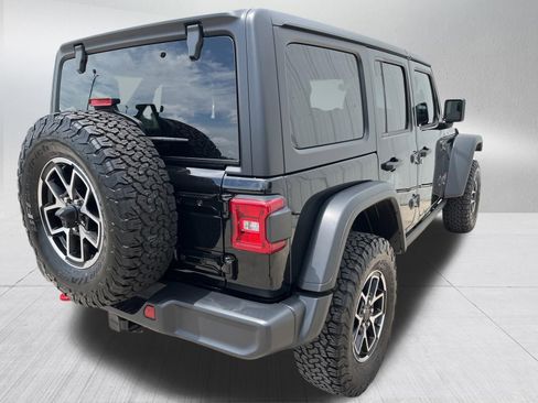 Used 2024 Jeep Wrangler Unlimited Rubicon w/ Technology Group AWD/4WD image 9