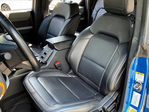 Used 2022 Ford Bronco Badlands image 18