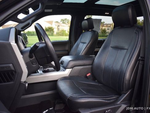 Used 2018 Ford F150 Lariat w/ Equipment Group 502A Luxury AWD/4WD image 12