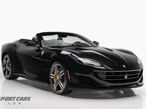 Used 2019 Ferrari Portofino image 1