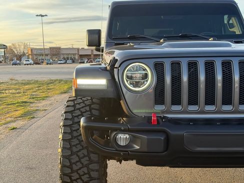 Used 2018 Jeep Wrangler Unlimited Rubicon AWD/4WD image 5