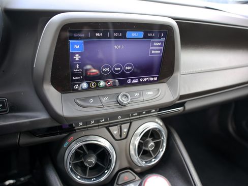 Certified 2020 Chevrolet Camaro SS image 19