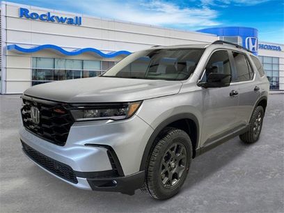 New 2025 Honda Pilot TrailSport