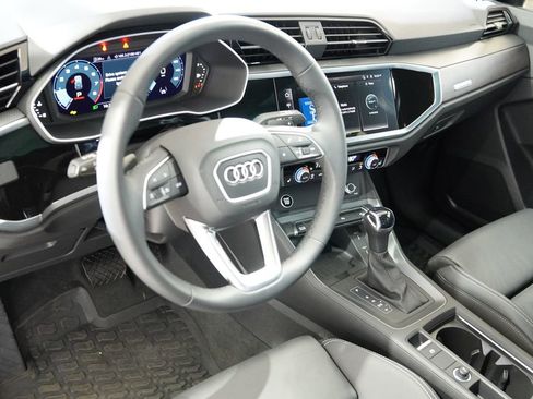 Used 2025 Audi Q3 2.0T Premium w/ Convenience Package image 19