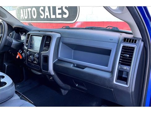 Used 2019 RAM 1500 Express w/ Wheel & Sound Group AWD/4WD image 17