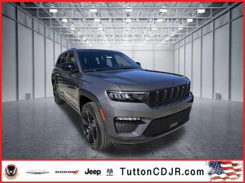 New 2025 Jeep Grand Cherokee Limited w/ Black Appearance Package image 1