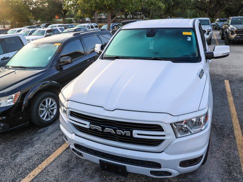 Used 2020 RAM 1500 Lone Star RWD image 4