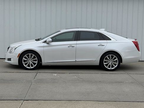 Used 2016 Cadillac XTS Luxury w/ Driver Awareness Package FWD image 9