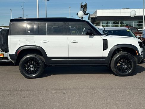 Used 2022 Land Rover Defender 110 S AWD/4WD image 3