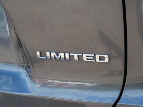 Used 2020 Jeep Cherokee Limited AWD/4WD image 8