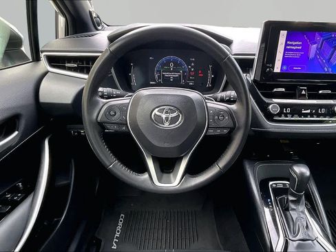 Used 2023 Toyota Corolla XSE FWD image 6