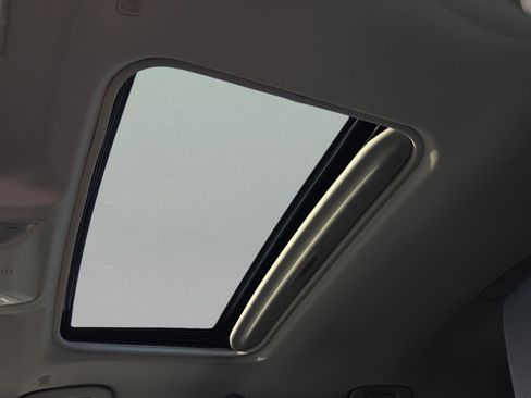 Certified 2025 Toyota RAV4 XLE w/ Convenience Package image 22