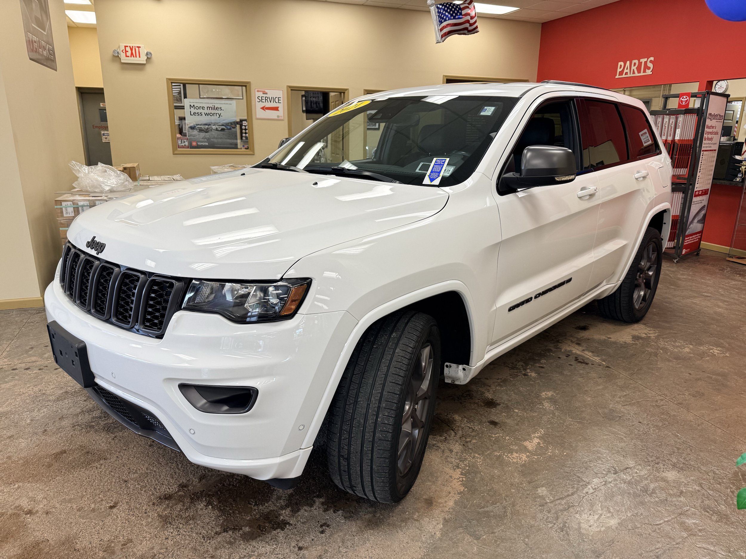 Used 2021 Jeep Grand Cherokee Limited w/ Quick Order Package 28K 80th AWD/4WD image 3