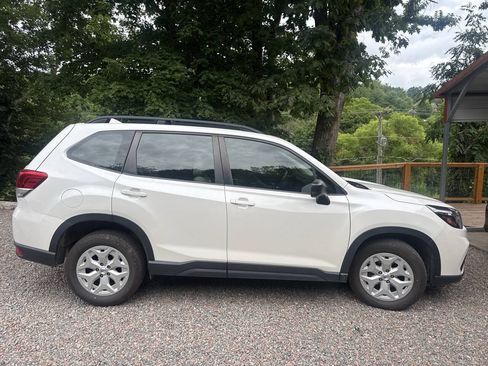 Used 2019 Subaru Forester w/ Alloy Wheel Package AWD/4WD image 7