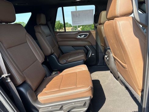 Used 2022 Chevrolet Tahoe High Country image 20