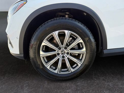 Used 2024 Mercedes-Benz GLC 300 image 9