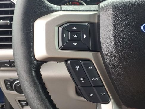 Used 2018 Ford F150 Lariat w/ Equipment Group 502A Luxury AWD/4WD image 12