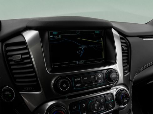 Used 2018 Chevrolet Suburban LT RWD image 30