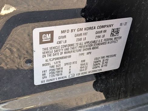 Used 2022 Chevrolet Trax LT w/ LT Convenience Package image 38