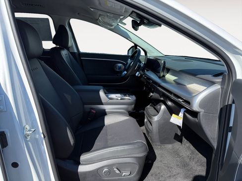New 2026 Hyundai Ioniq 9 SEL image 15