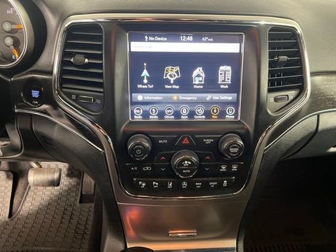 Certified 2018 Jeep Grand Cherokee Limited AWD/4WD image 23