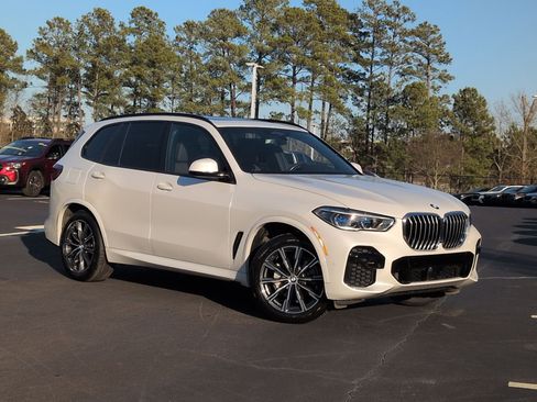 Certified 2023 BMW X5 xDrive40i w/ Executive Package image 2
