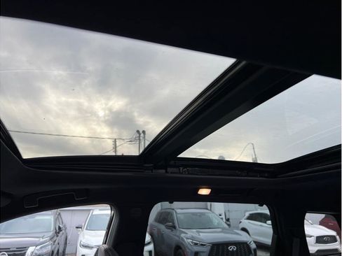 Used 2025 INFINITI QX60 Luxe w/ Black Edition image 24