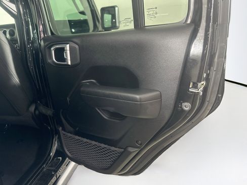 Used 2023 Jeep Wrangler Unlimited w/ Cold Weather Group AWD/4WD image 27
