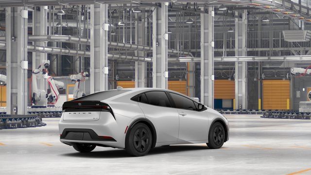 New 2027 Toyota Prius LE FWD image 12