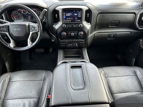 Used 2020 Chevrolet Silverado 1500 RST image 12