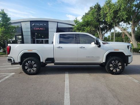 Certified 2024 GMC Sierra 2500 Denali w/ Denali Reserve Package AWD/4WD image 5