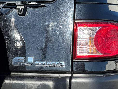 Used 2008 Toyota FJ Cruiser 4WD image 13