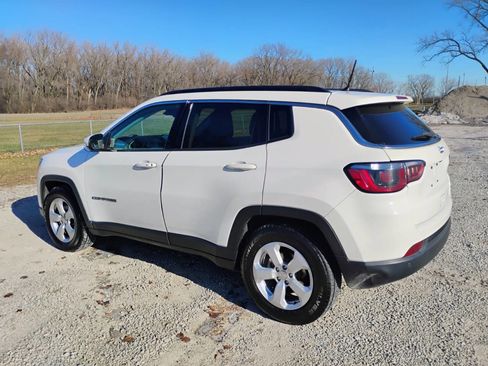 Used 2018 Jeep Compass Latitude w/ Safe & Security Group image 4