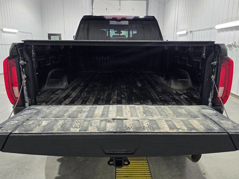 Used 2021 GMC Sierra 3500 AT4 w/ AT4 Premium Plus Package AWD/4WD image 16