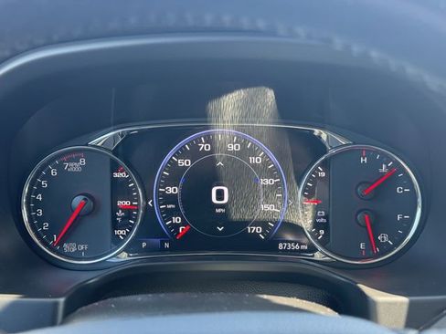 Used 2020 GMC Acadia SLT w/ Driver Alert Package II FWD image 25