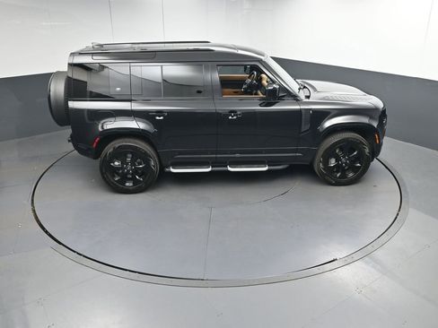 Used 2023 Land Rover Defender 110 X-Dynamic SE AWD/4WD image 38