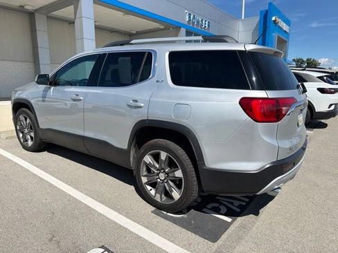 Used 2019 GMC Acadia SLT AWD/4WD image 3