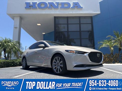 Used 2024 MAZDA MAZDA3 s FWD image 1