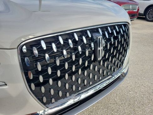 Certified 2024 Lincoln Corsair Reserve FWD image 12