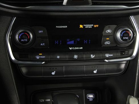 Used 2020 Hyundai Santa Fe SEL w/ Convenience Package image 19