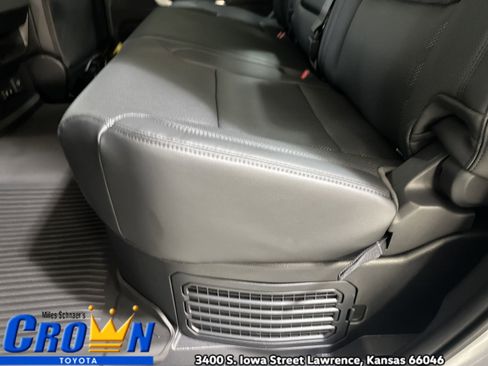 New 2025 Toyota Tundra Limited image 22