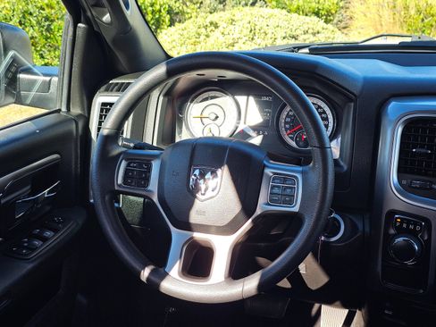 Used 2024 RAM 1500 Warlock RWD image 23