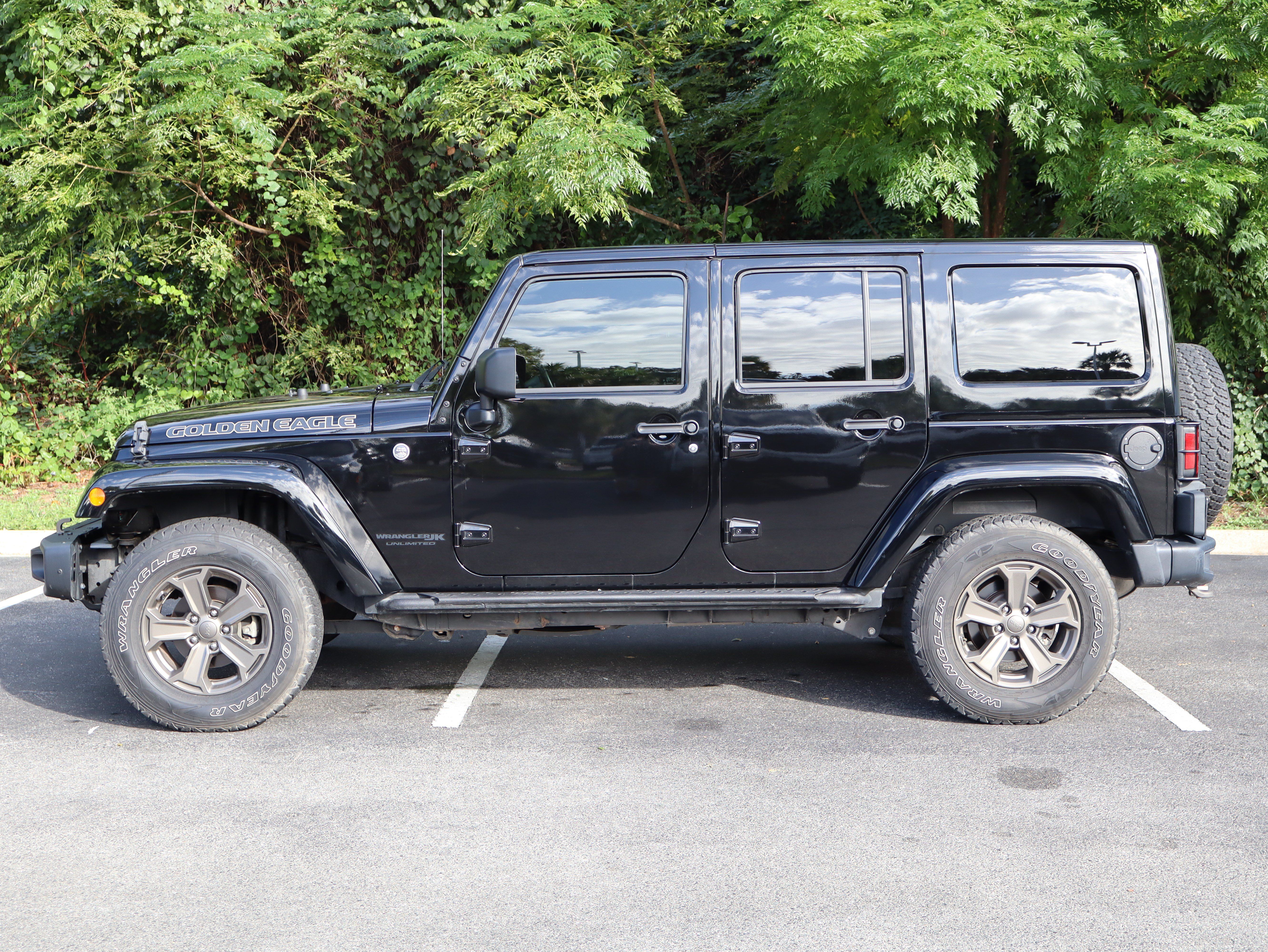 Used 2018 Jeep Wrangler Unlimited Sport AWD/4WD image 7