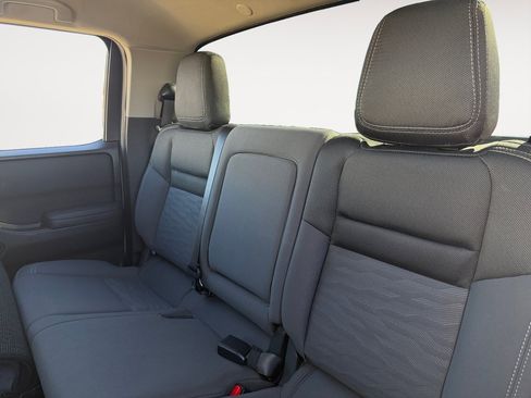 Used 2023 Nissan Frontier SV w/ Technology Package image 13