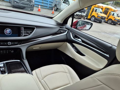 Used 2022 Buick Enclave Essence w/ Experience Buick Package image 15
