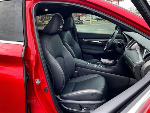 Used 2023 INFINITI QX55 Essential image 9