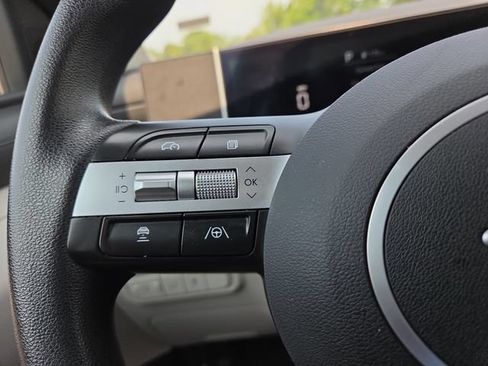 Certified 2025 Hyundai Tucson SEL AWD/4WD image 18