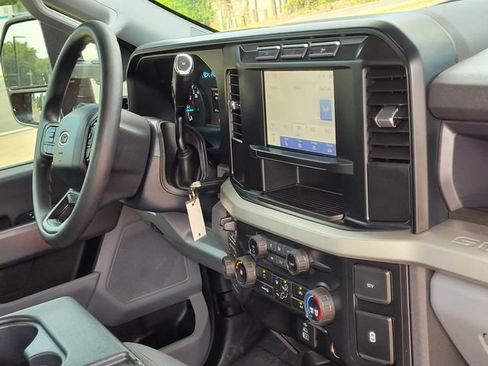 Used 2024 Ford F250 XL w/ STX Appearance Package AWD/4WD image 11